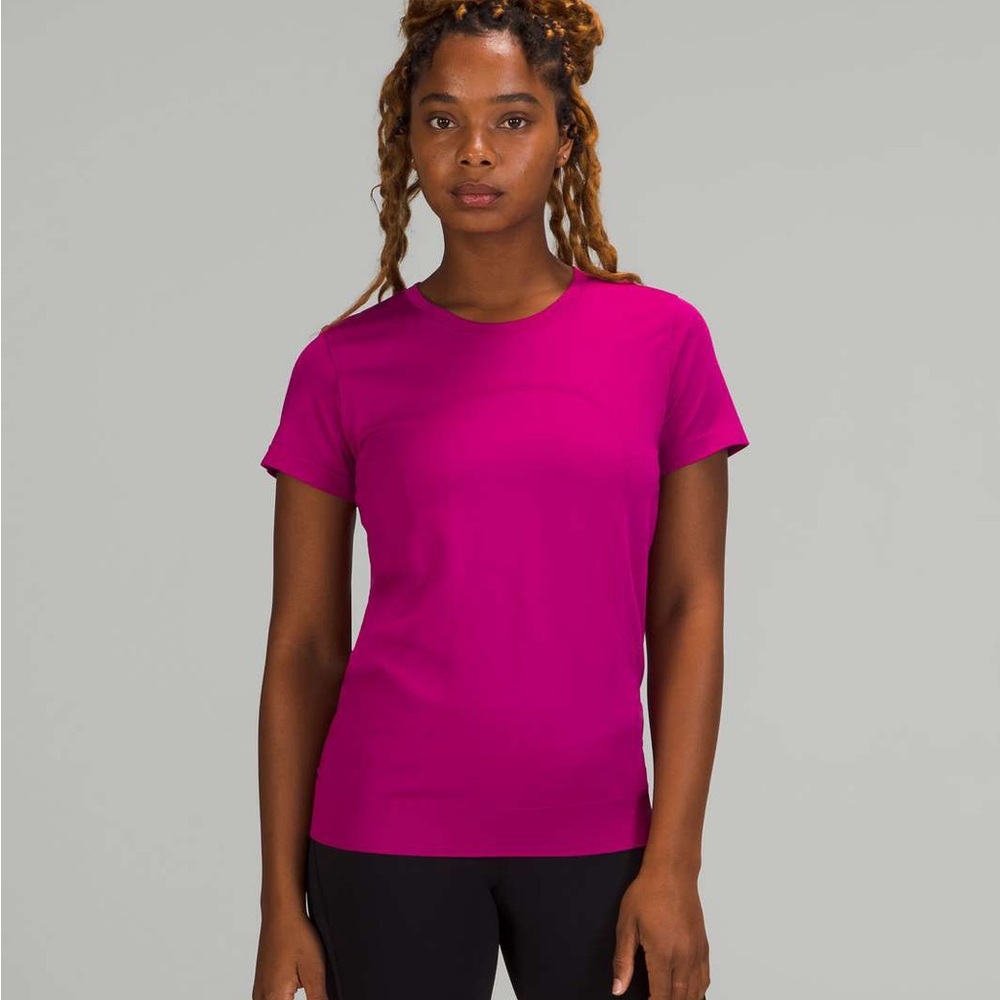 Ripened Raspberry Swiftly Breath Short Sleeve (NWT)